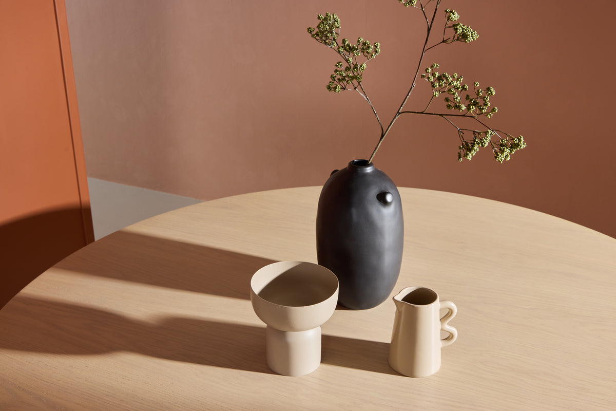 Table à manger Solara - au design moderne, inspiré du style scandinave