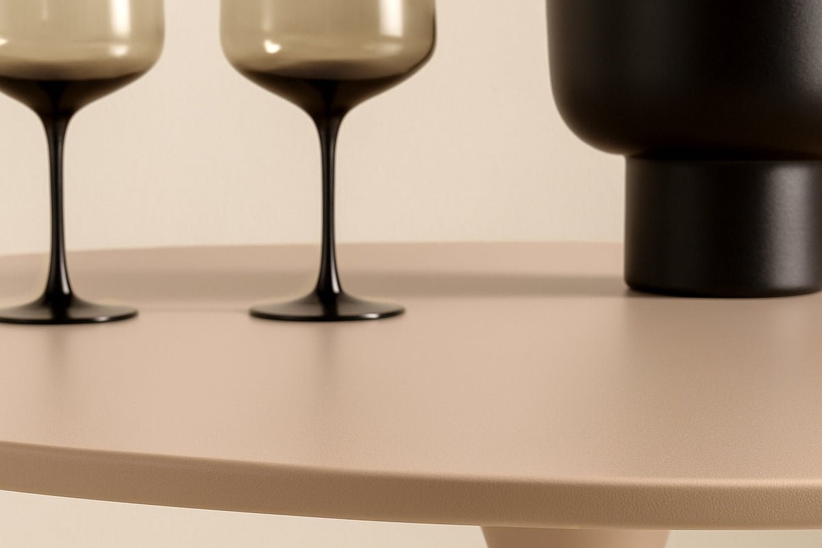 Table à manger Avelani - une table à manger qui allie style et durabilité