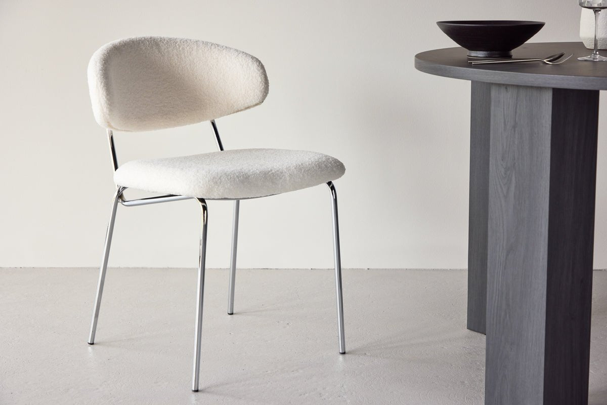 Ensemble de 2 chaises Seville avec revêtement bouclé pour chaleur et texture