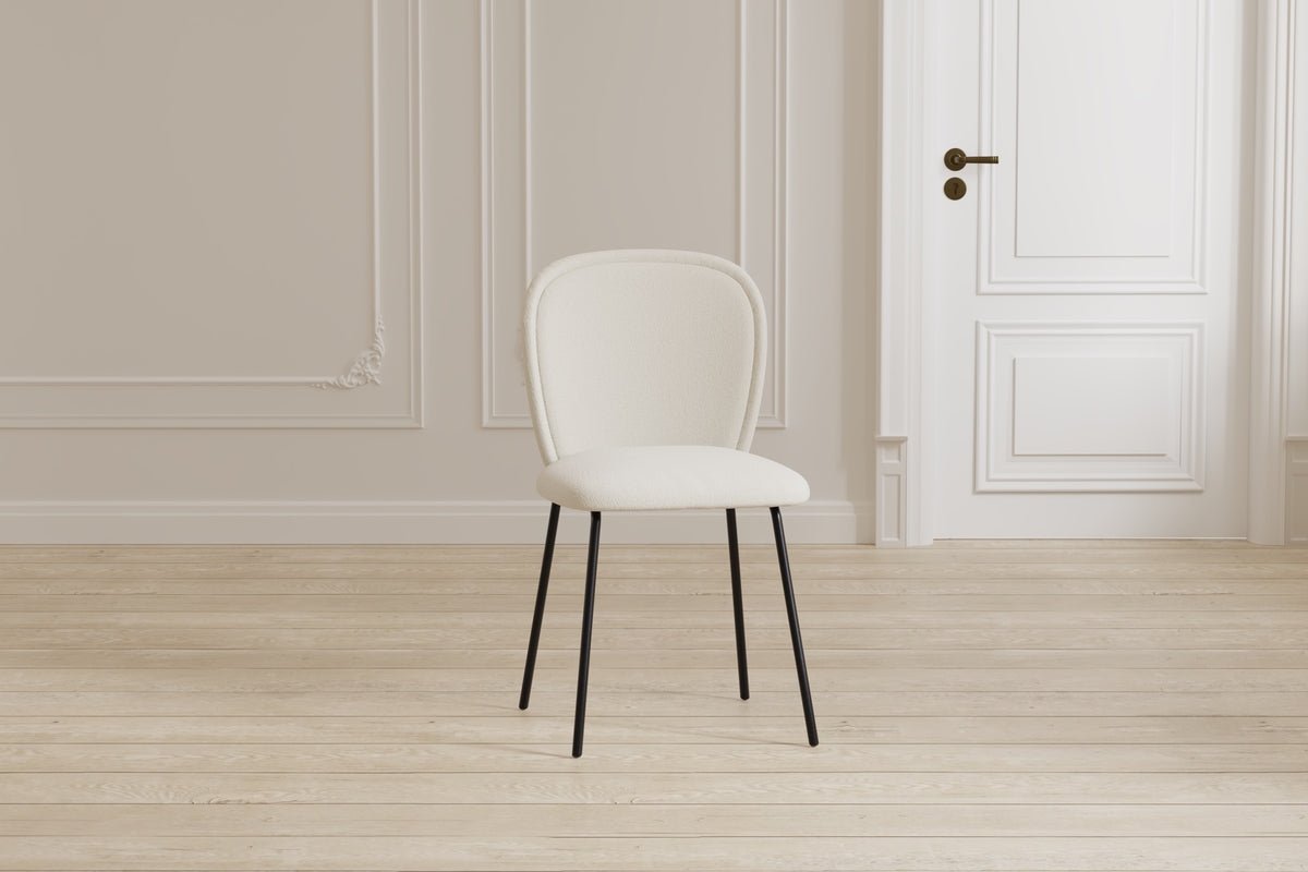 Ensemble de 2 chaises de salle à manger Carli en beige clair avec structure en métal noir