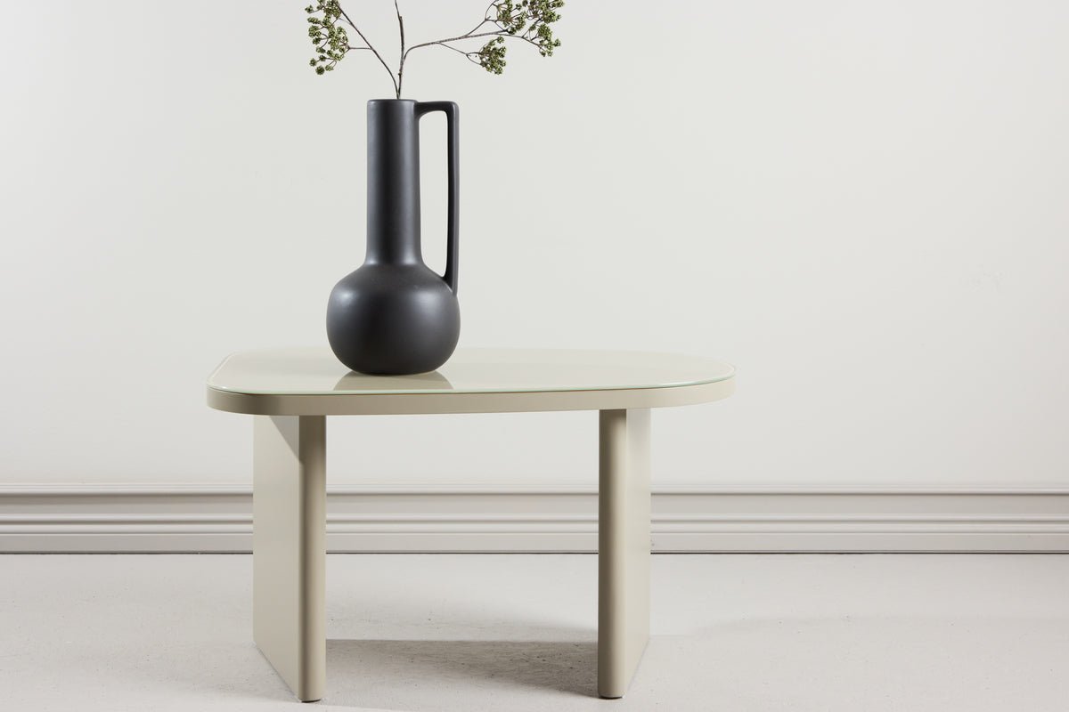 Table basse/table d'appoint Sonaro – 70 × 45 cm en Beige avec plateau en verre