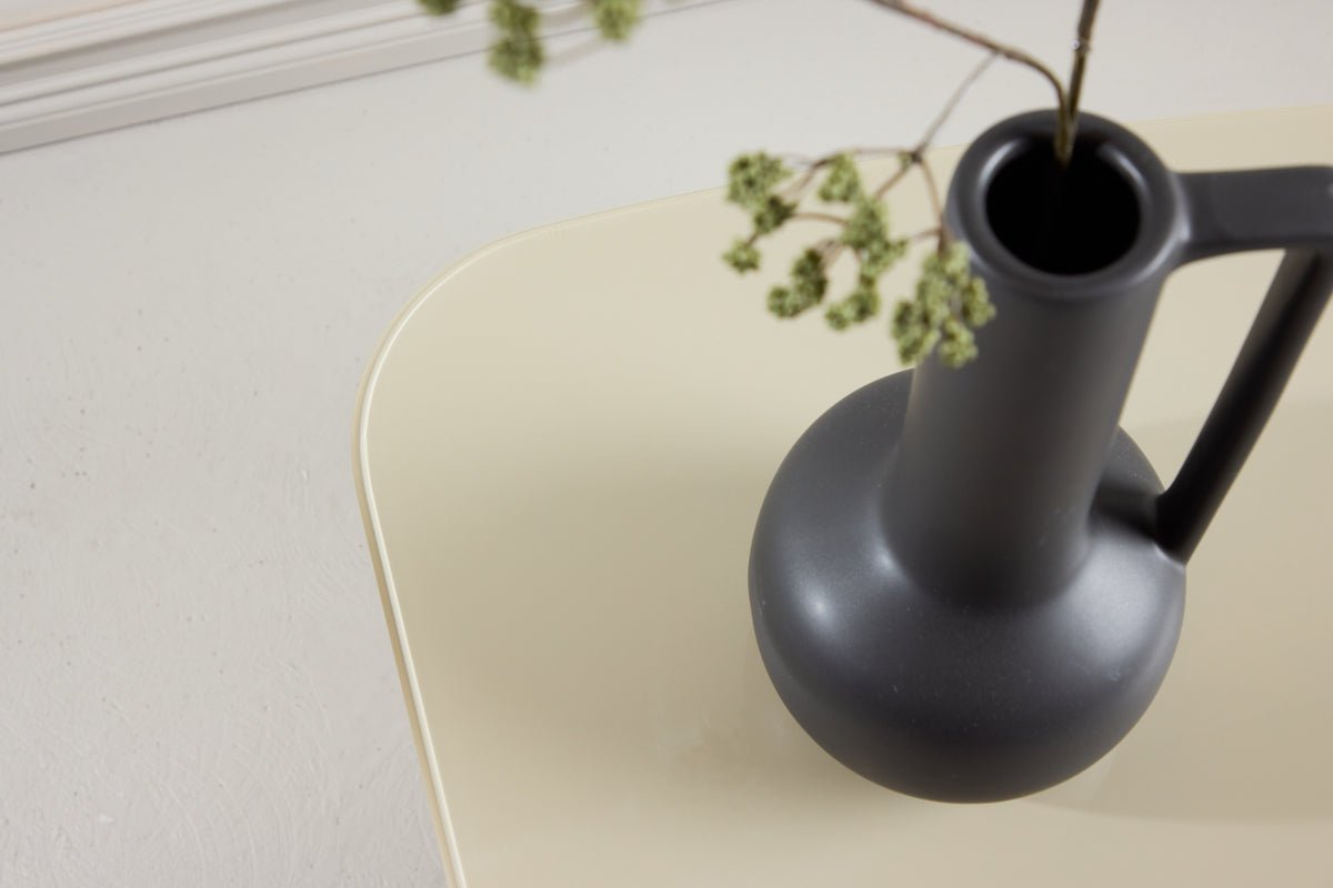 Table basse/table d'appoint Sonaro – 70 × 45 cm en Beige avec plateau en verre