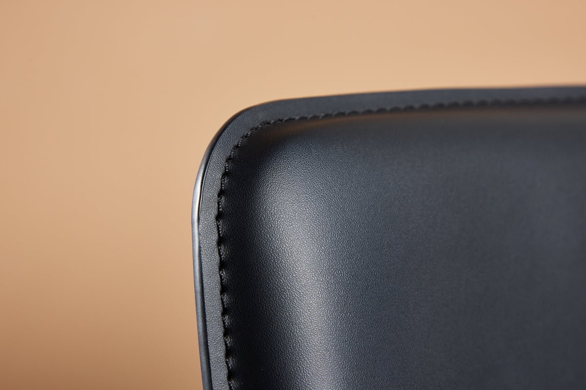 Chaise Faro - Avec cadre en poudre noble revêtu