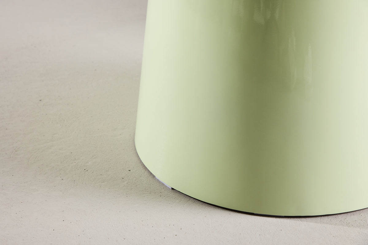 Table à manger Yarra - une table à manger ronde de style scandinave