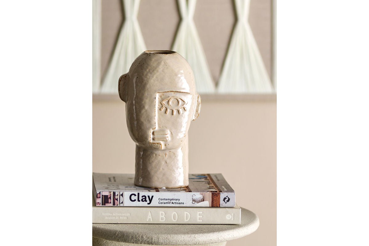 Vase « Izzra » – en faïence claire