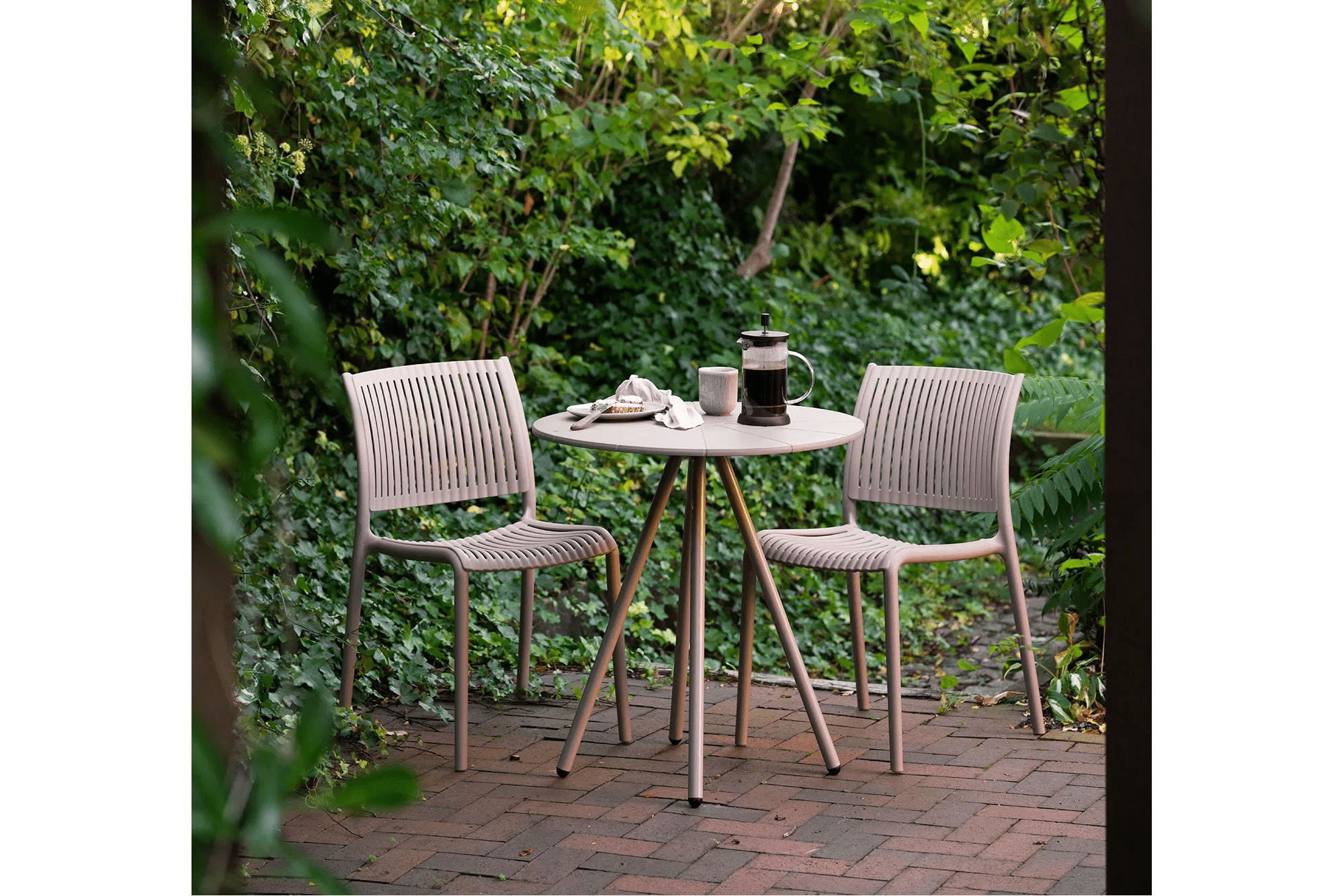 Table d'appoint de jardin Mavlina - en acier couleur Taupe