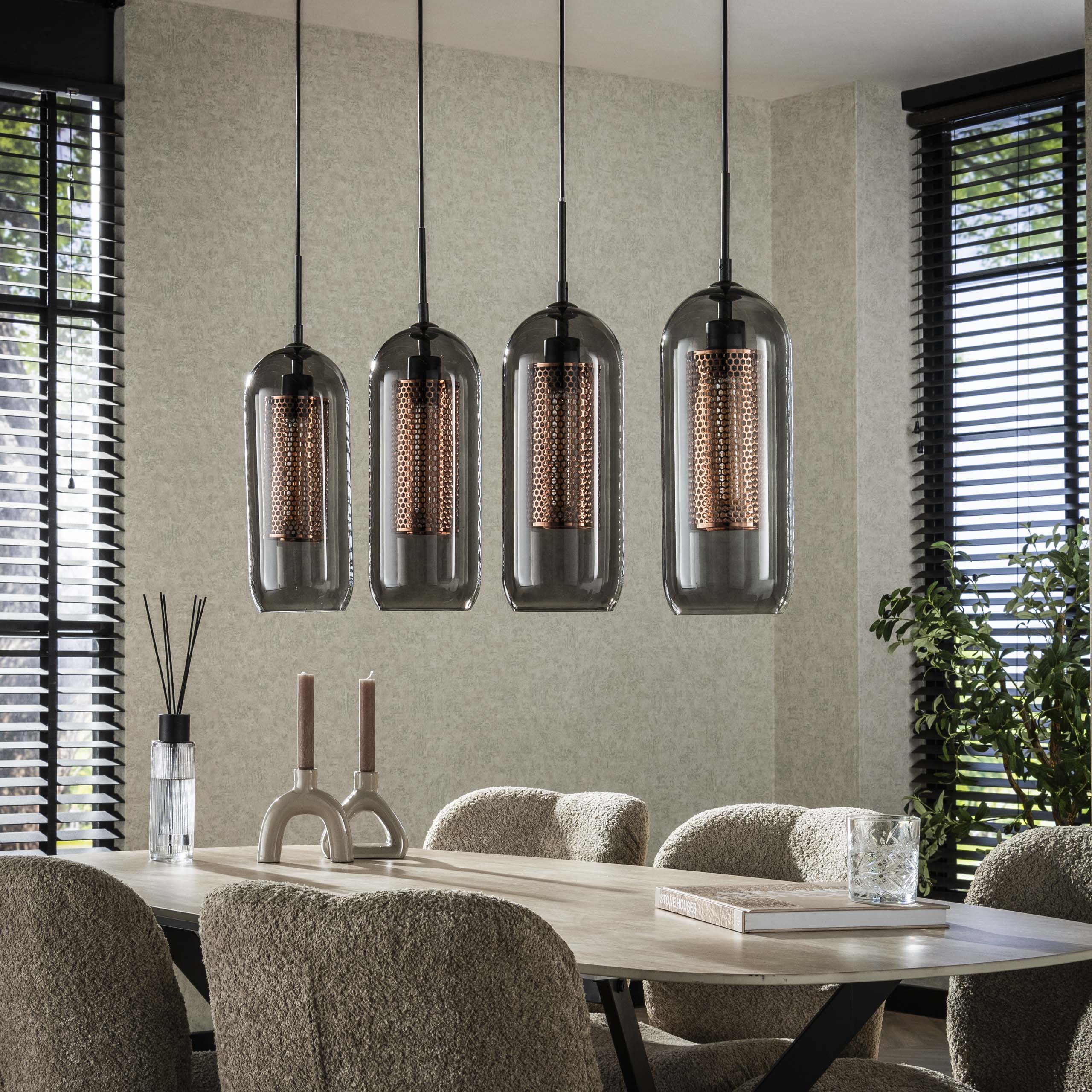 Suspension « Rivella » – Avec 4 lampes en verre fumé à mailles, design avec abat-jours cylindriques en treillis de cuivre