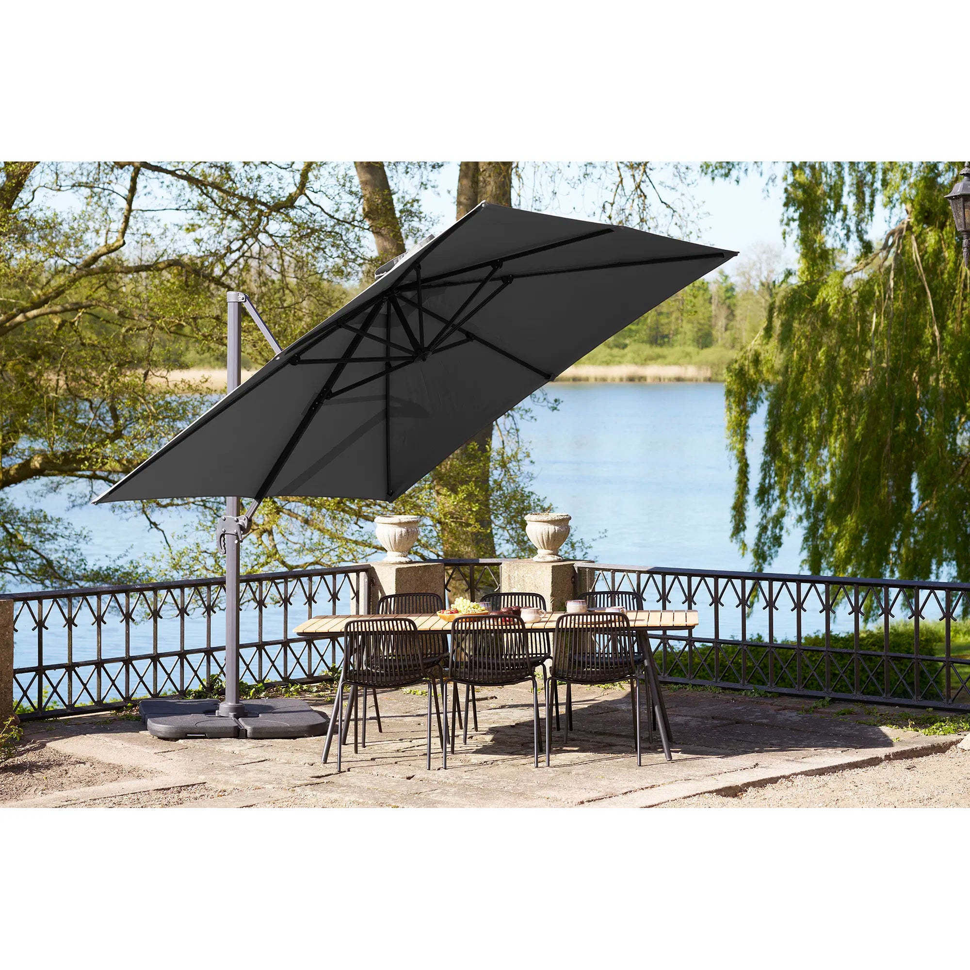 Parasol de jardin Solvien – de forme carrée noire