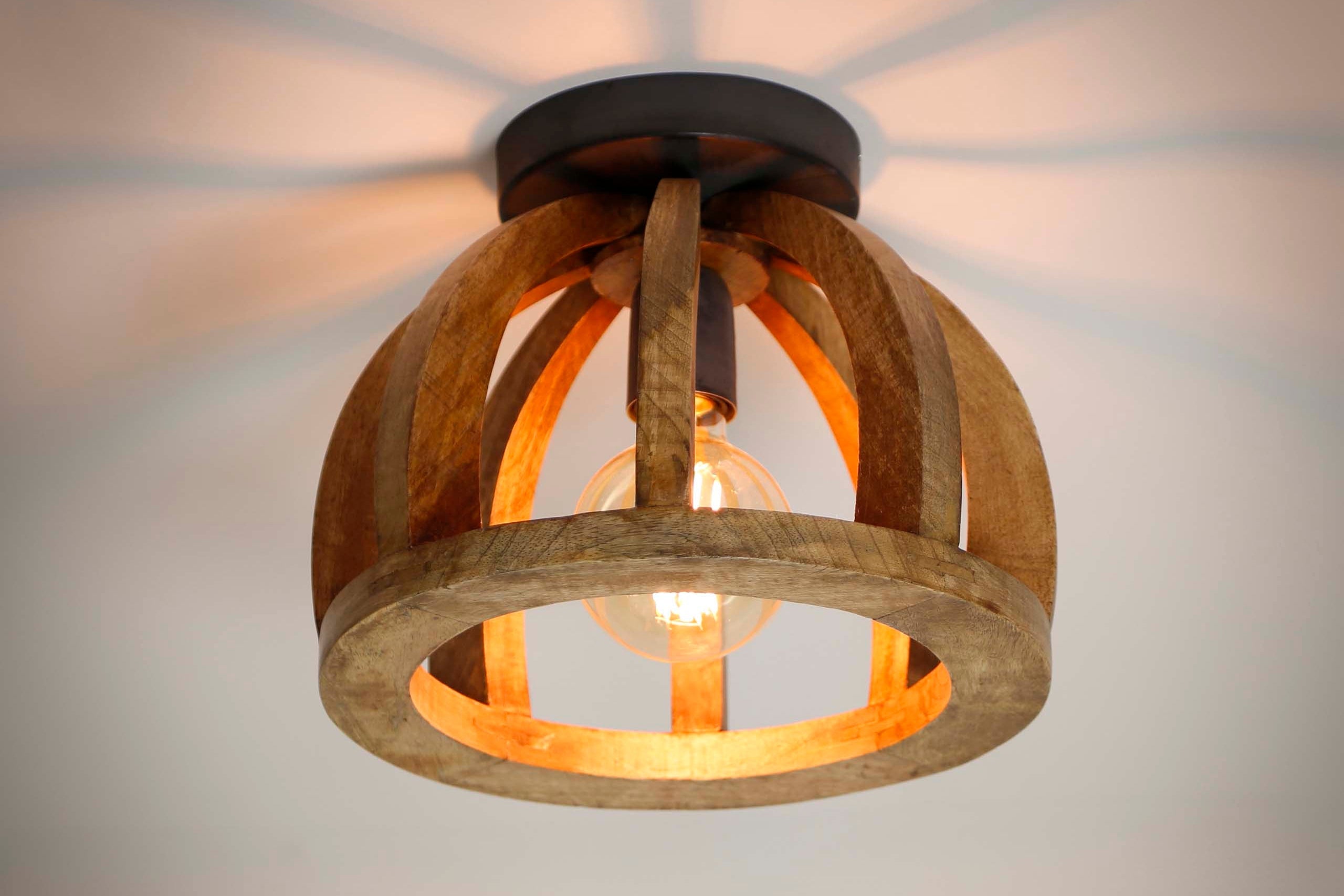 Plafonnier « Selmo » – Luminaire en bois naturel massif de manguier