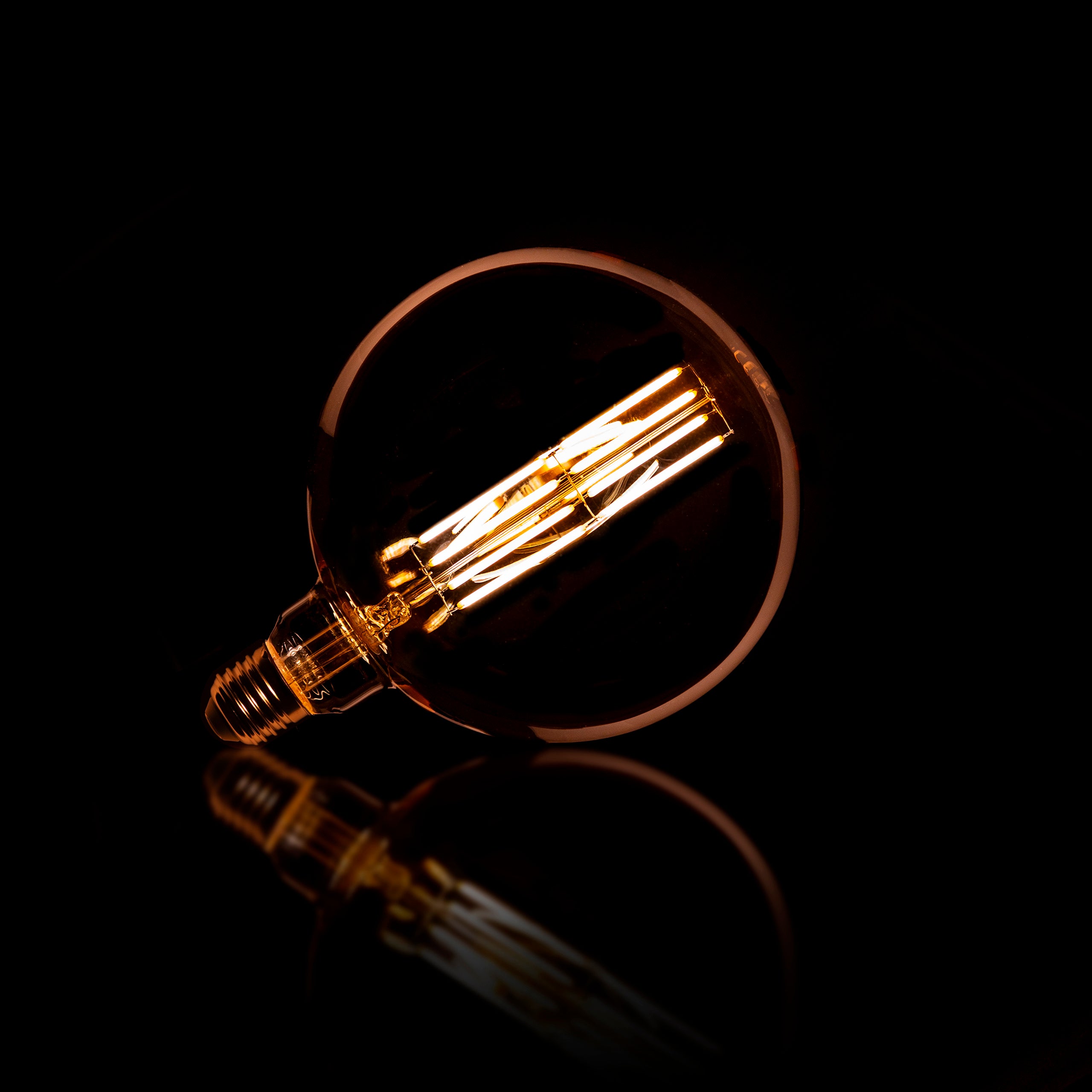 Ampoule à incandescence LED Marty – G150-E27 avec verre ambré