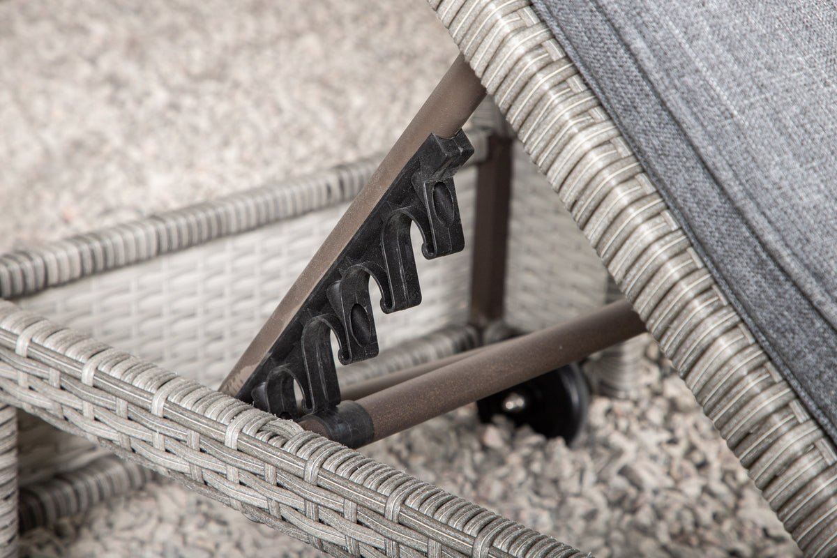 Chaise longue de jardin Irina - en rotin