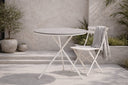 Table de jardin Malari - une table à manger ronde avec un plateau en bois Aintwood et une structure en métal