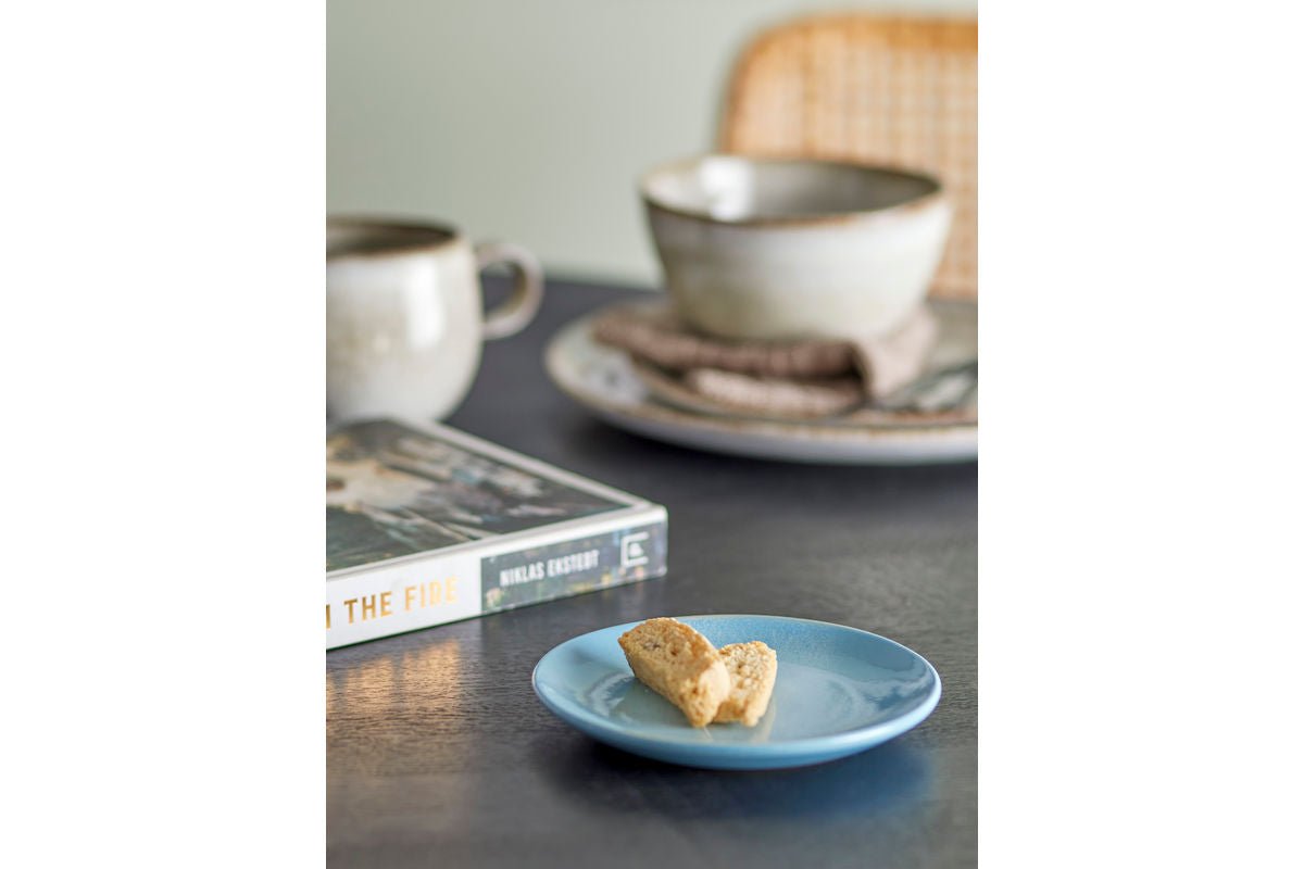 Teller Arvyn – aus Steingut gefertigt