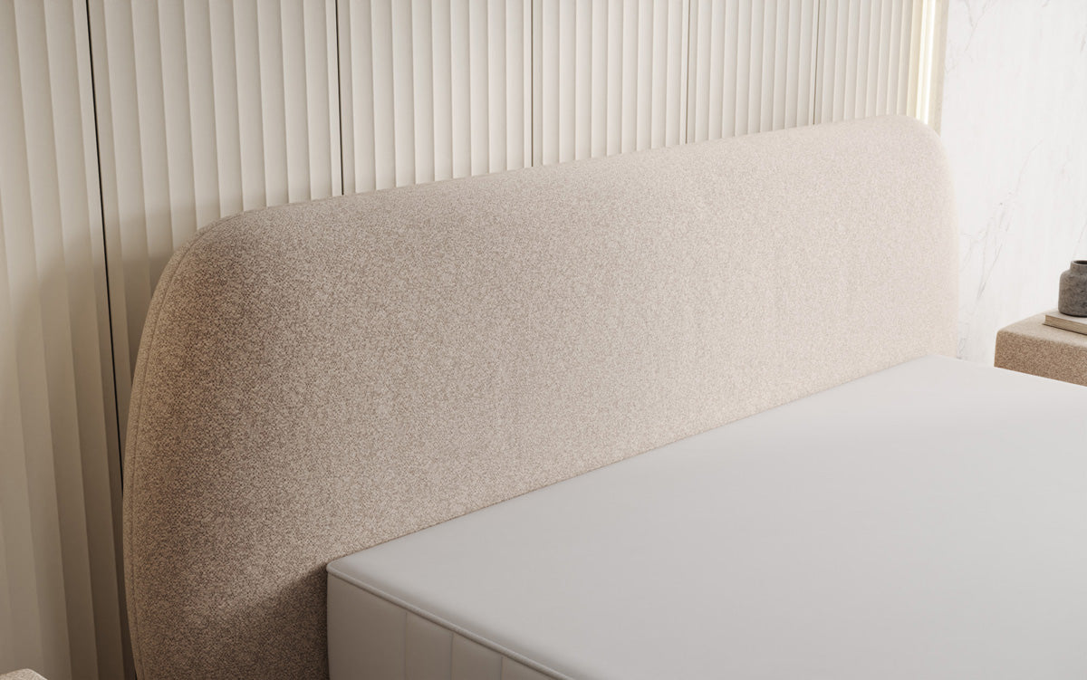 Lit capitonné design Nella en tissu structuré avec espace de rangement