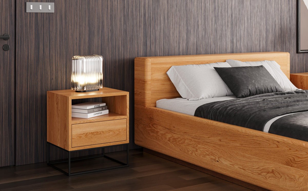 Lit en bois massif Calveno en chêne avec rangement et tête de lit droite