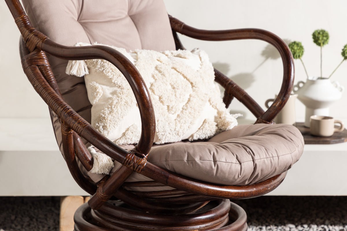 Fauteuil lounge de jardin Finn - en rotin couleur noyer foncé