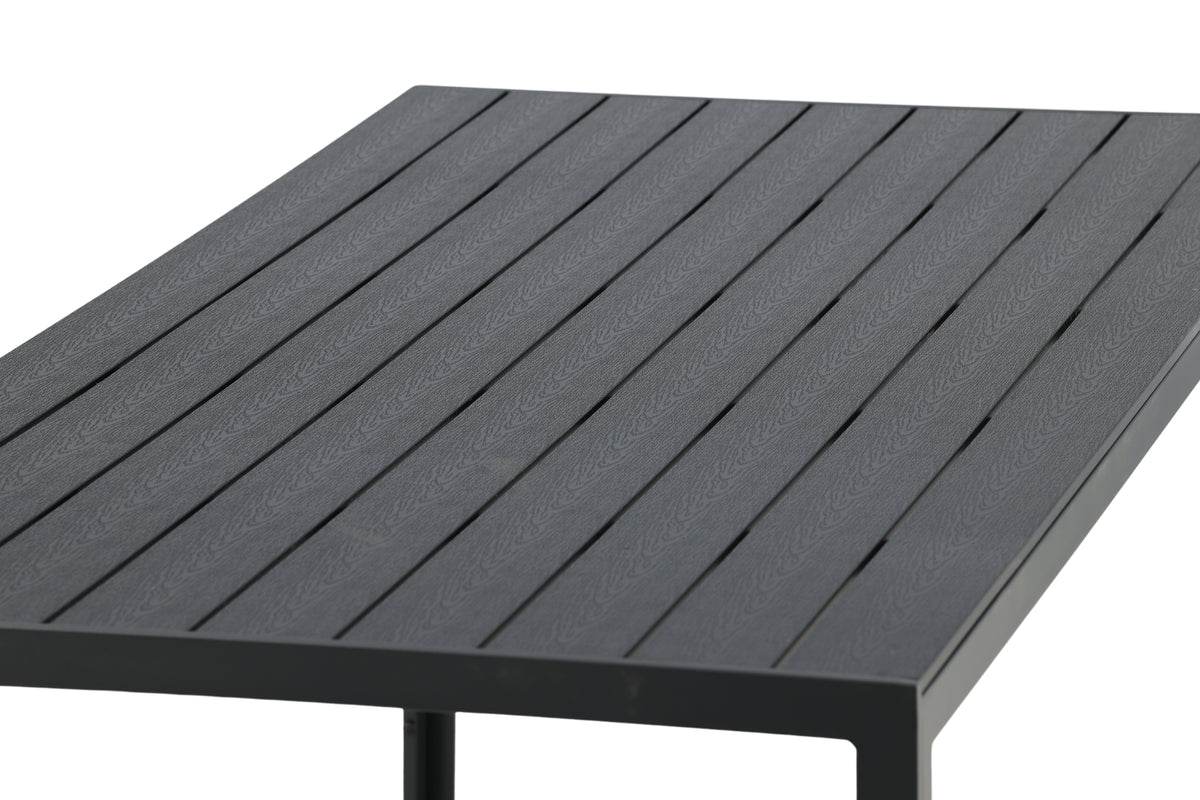 Gartentisch Tareen - eine harmonische Kombination aus Natürlichkeit und Stabilität