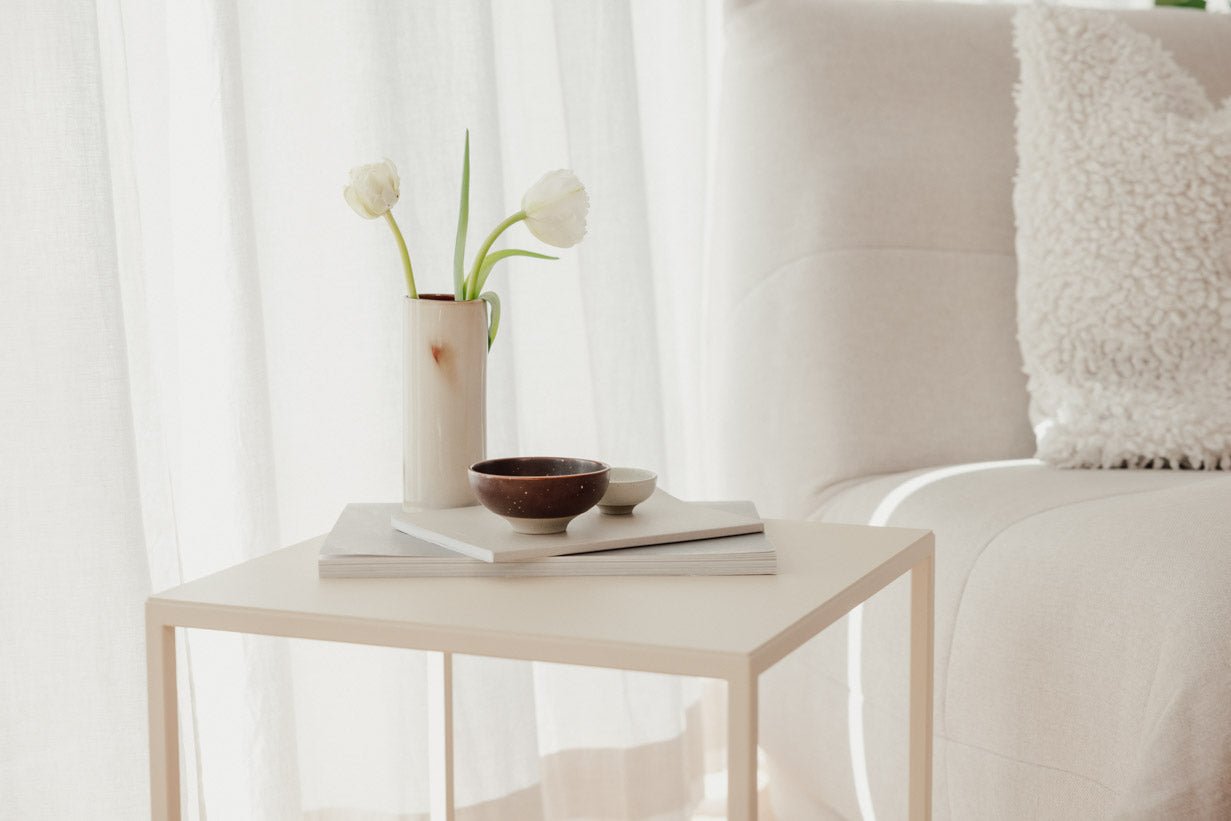 Table basse/table d'appoint Soli X – Design minimaliste en tôle d'acier et Métal