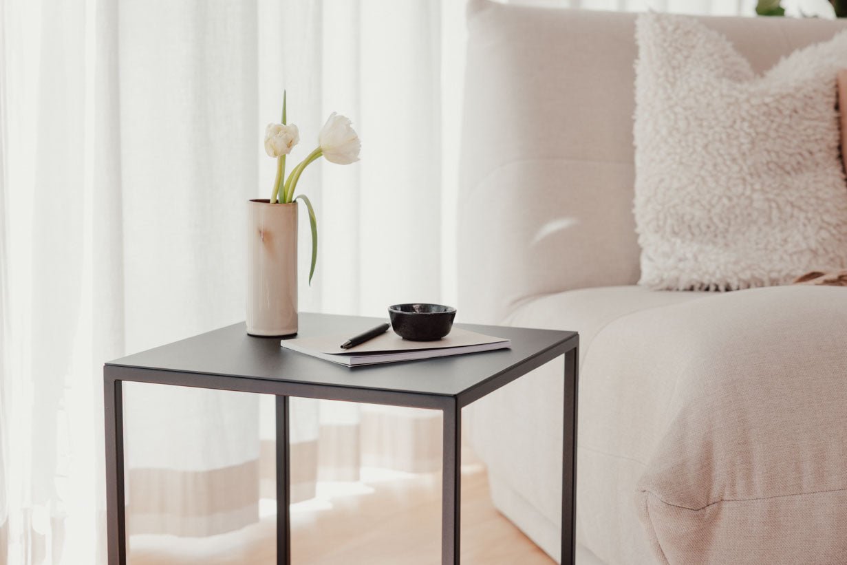 Table basse/table d'appoint Soli X – Design minimaliste en tôle d'acier et Métal