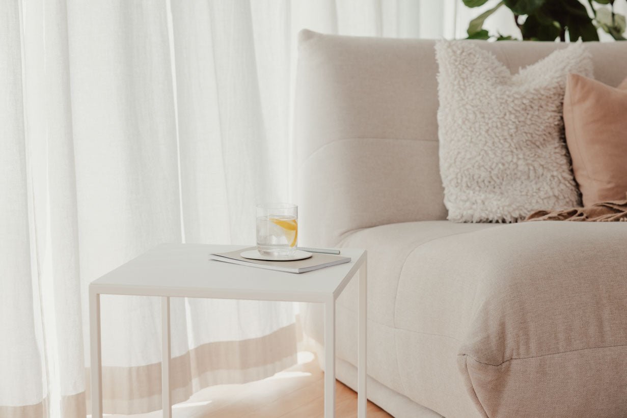 Table basse/table d'appoint Soli X – Design minimaliste en tôle d'acier et Métal