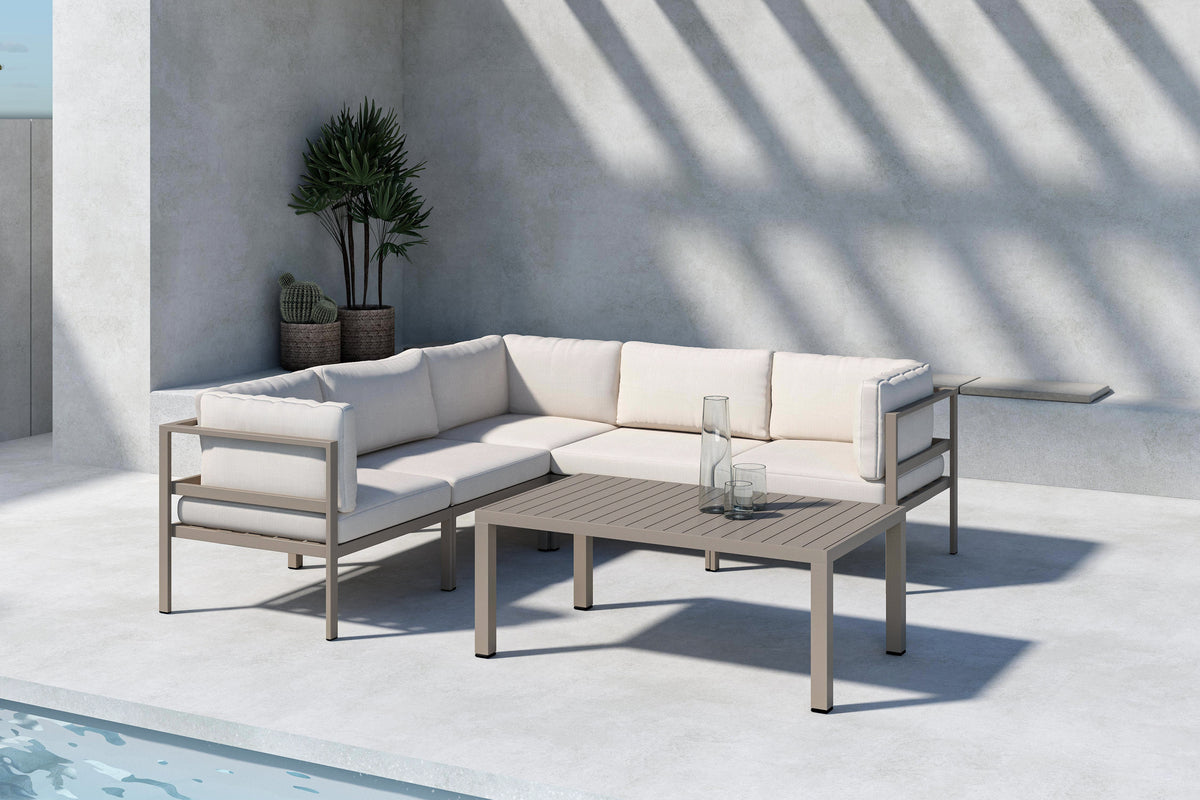 Ensemble lounge de jardin Elvira – canapé d'angle avec table basse et coussins beige