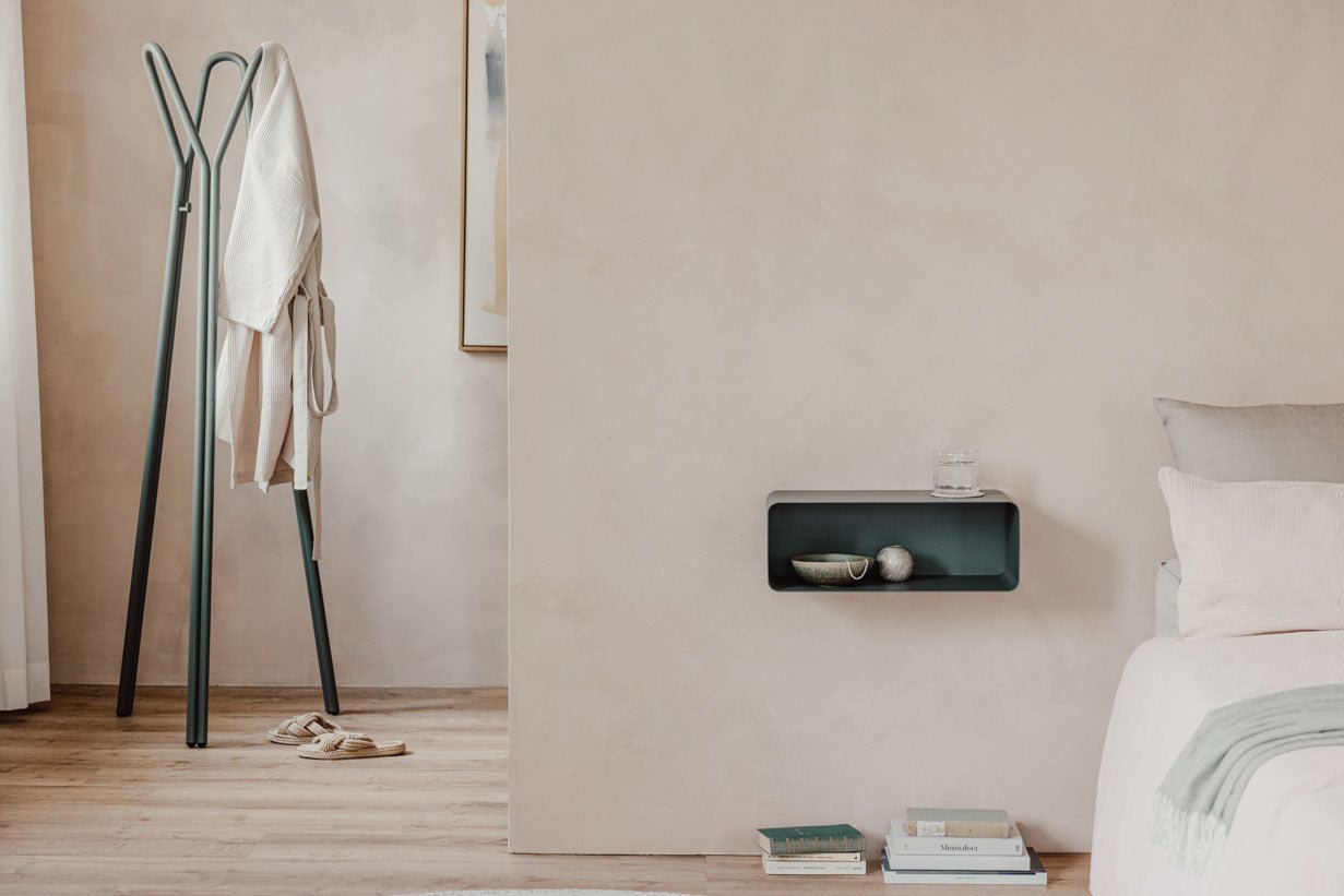 Table de chevet Nelio – Design suspendu avec passage de câble