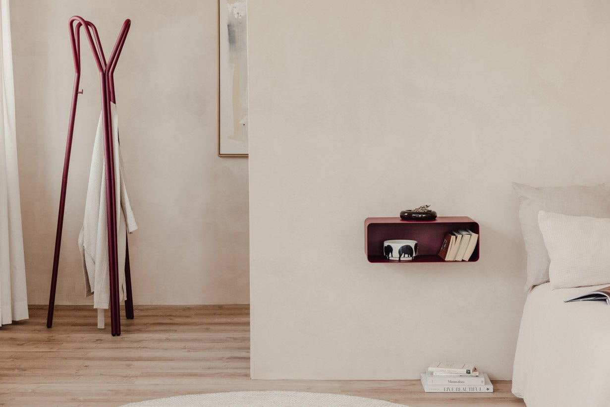 Table de chevet Nelio – Design suspendu avec passage de câble