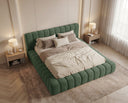 Designer Polsterbett Ivo in Samt – Grün